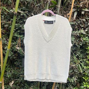 NWT 100% Cotton Parrish LA sleeveless v neck sweater (size xs)